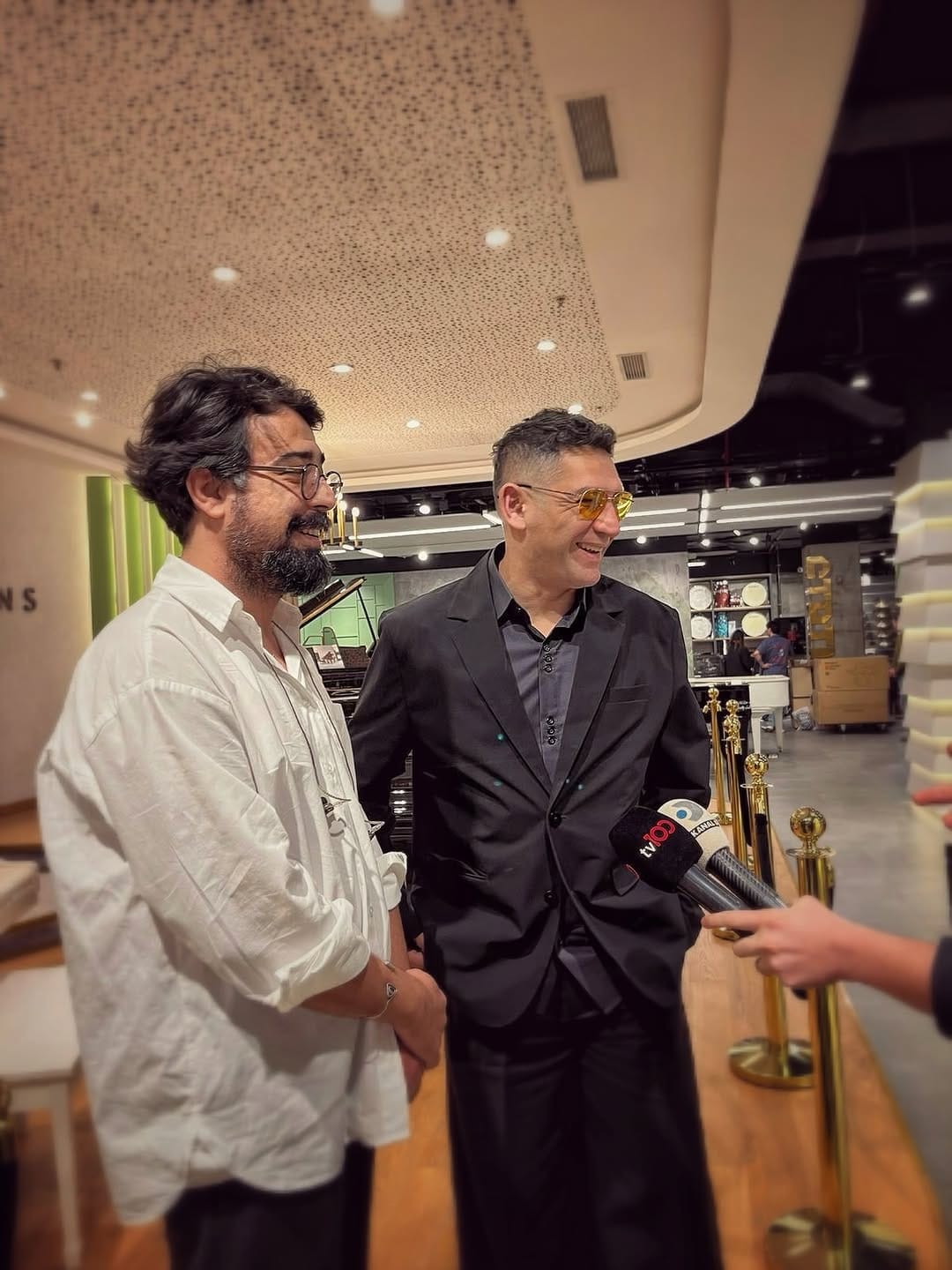 Post 9 by Gizli Bahçe Akustik on Instagram (carousel)