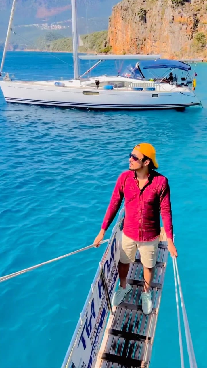 Post 10 by Arslan Arshad on Instagram (video)