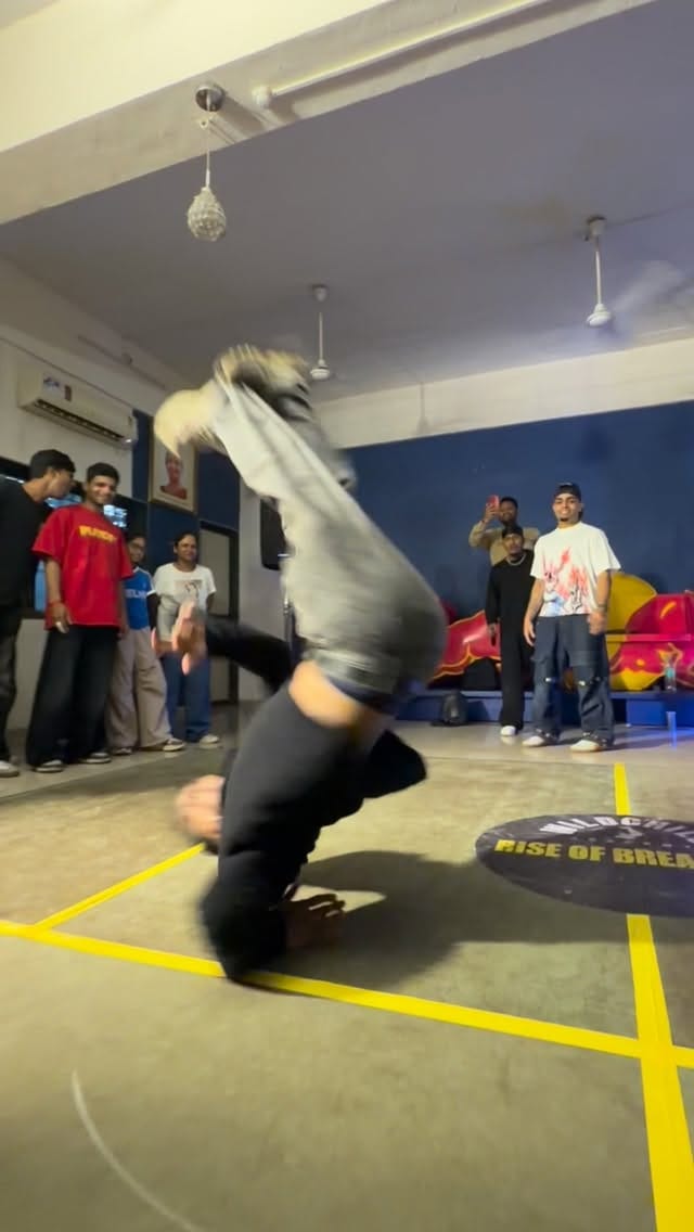 Post 9 by Eshwar on Instagram (video)