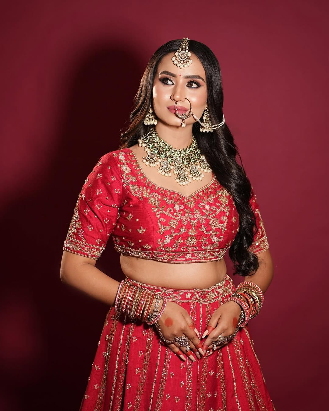 Post 9 by Four Sisters Makeup studio by Nandini sahu on Instagram (carousel)