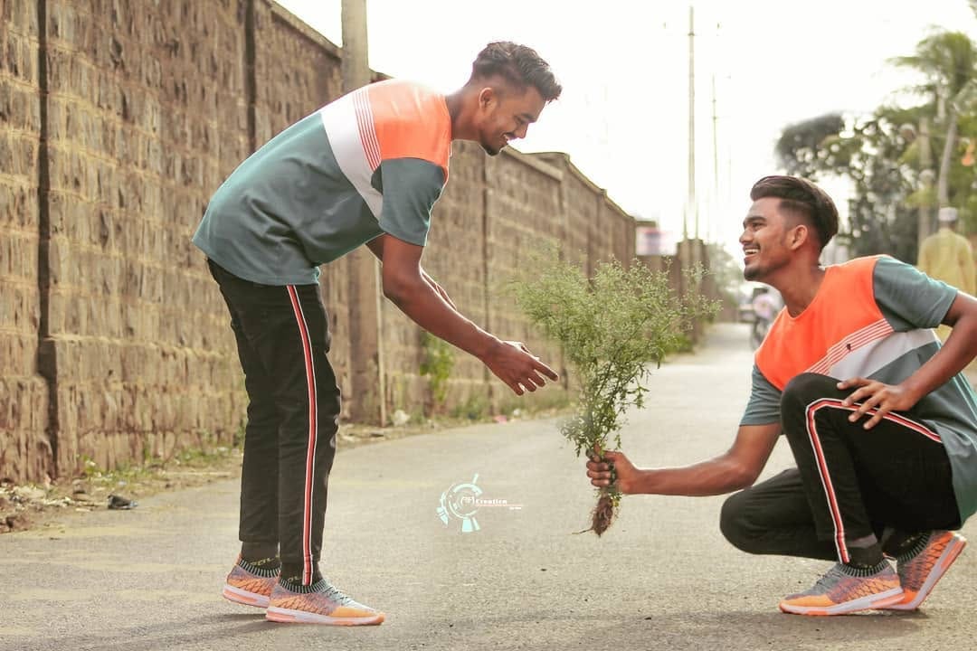 Post 1 by Azhar on Instagram (image)