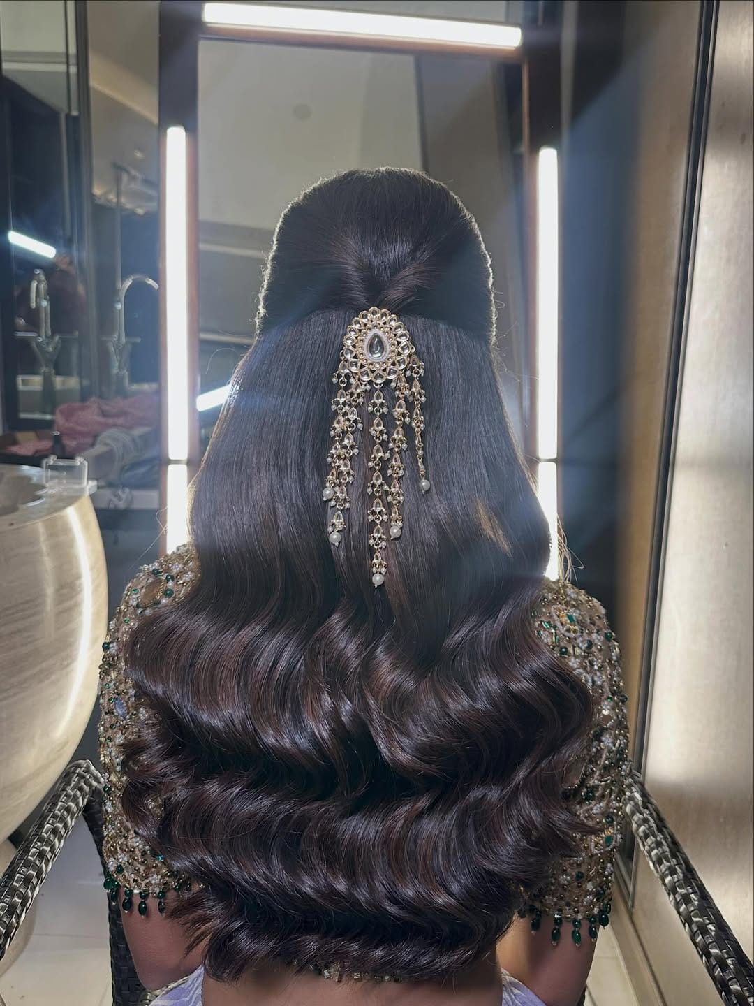 Post 9 by Samhairstylistofficial on Instagram (carousel)