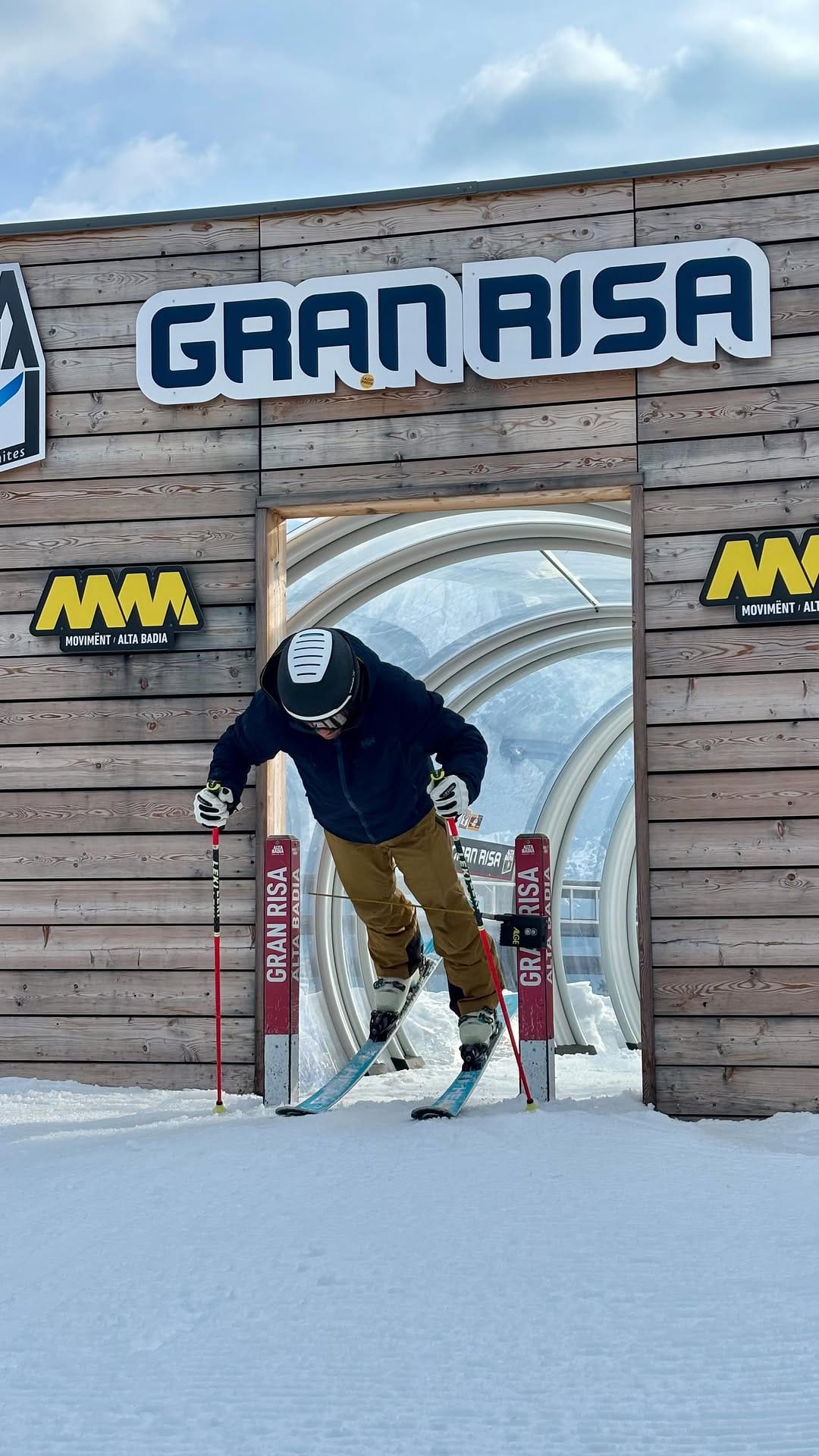 Post 3 by Thomas Tagliaferri on Instagram (video)