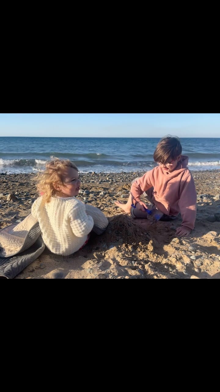 Post 8 by Ceri Delyn Lewis on Instagram (video)