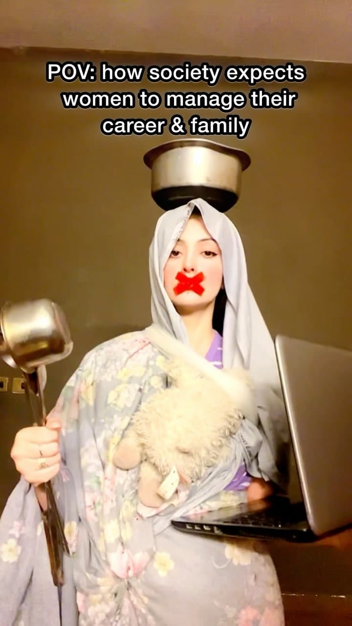 Post 10 by Huma khan | Queenie 👑 on Instagram (video)