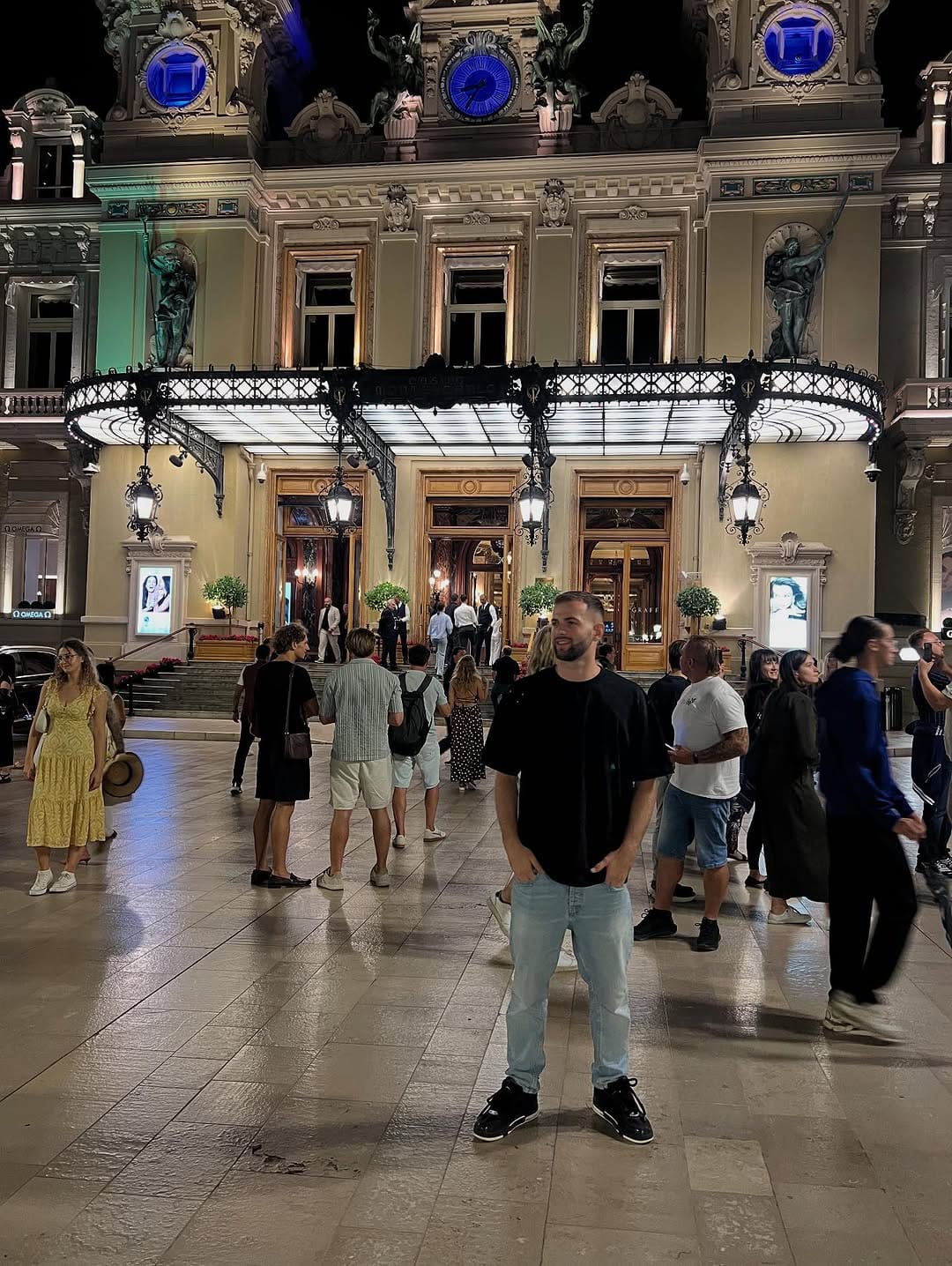 Post 3 by @iam_david14 on Instagram (carousel)