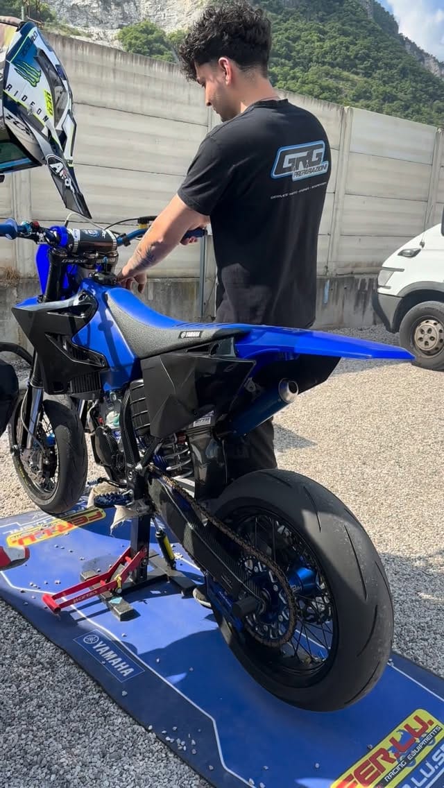 Post 6 by Alex | SUPERMOTO on Instagram (video)
