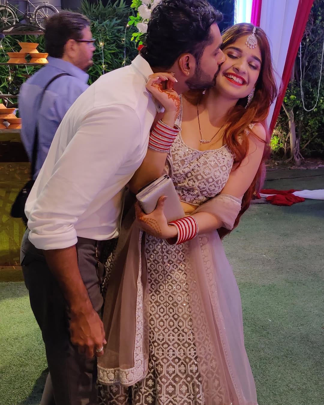 Post 8 by Simran Sudhija krishnani on Instagram (carousel)