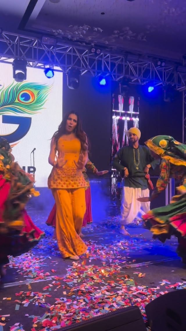 Post 8 by Manisha on Instagram (video)