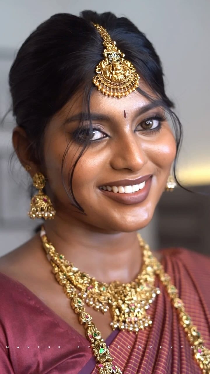 Post 10 by Sammyuktha | IMA Certified Makeup Artist on Instagram (video)