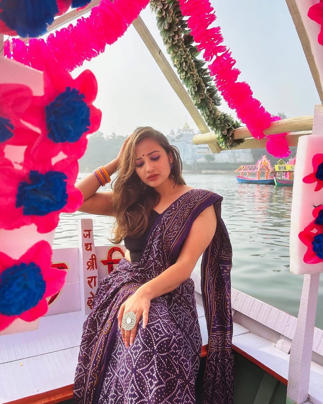 Post 10 by Shreya Khandelwal on Instagram (carousel)