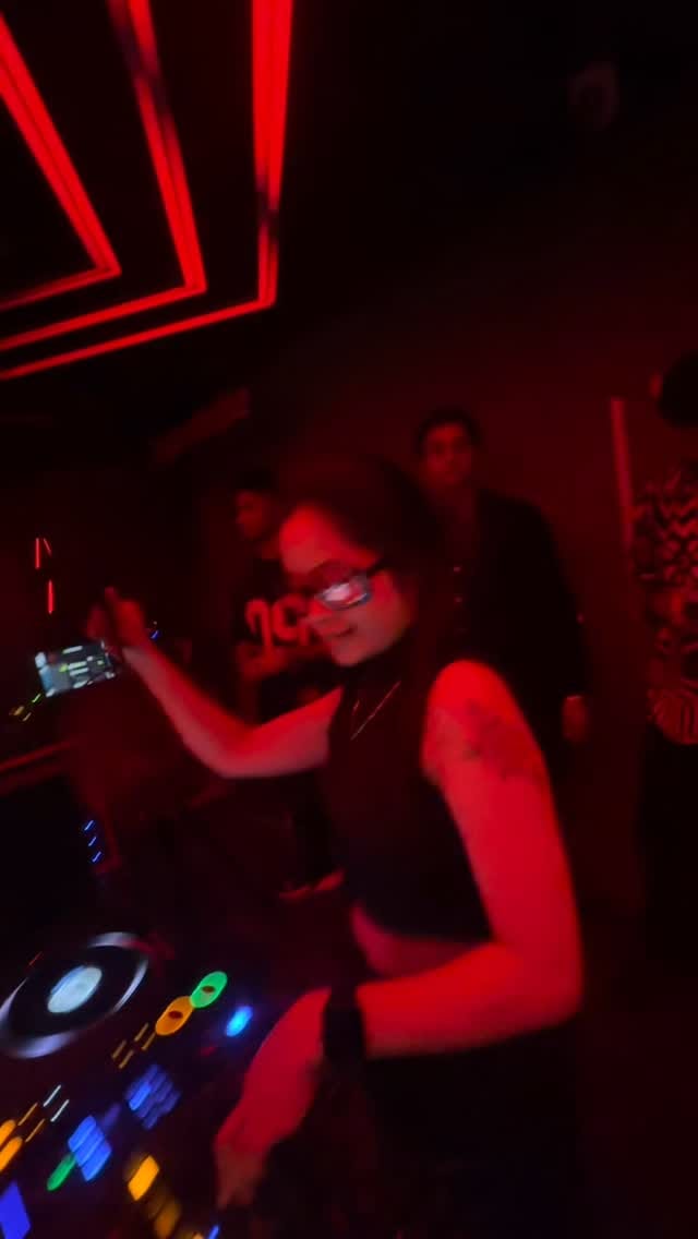 Post 9 by I N N A on Instagram (video)