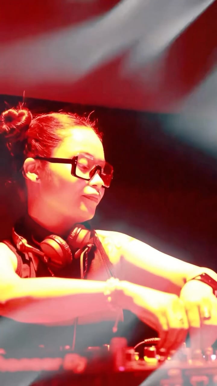 Post 3 by I N N A on Instagram (video)