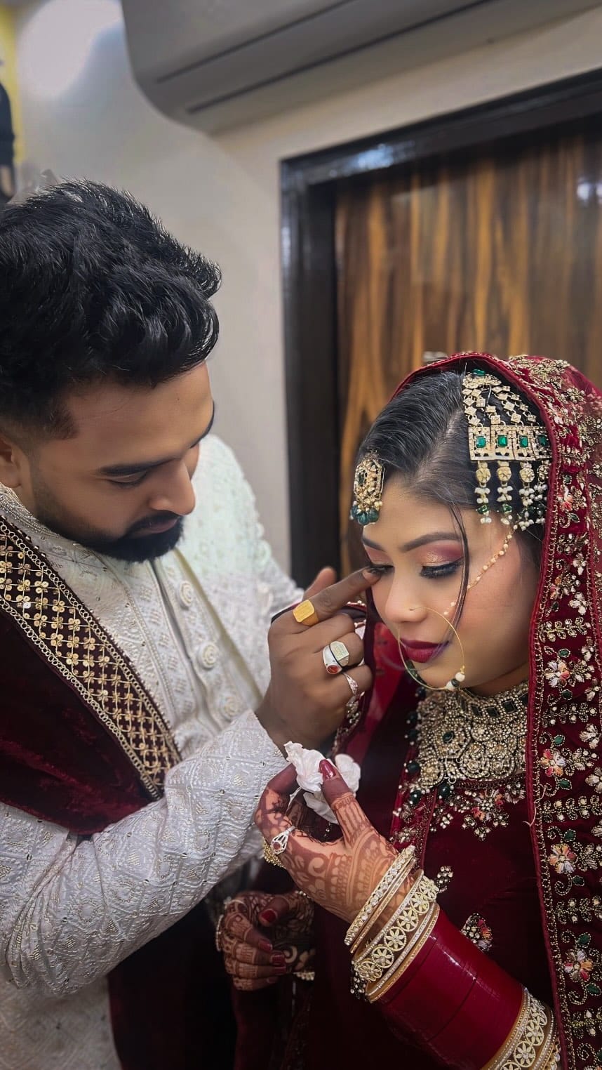 Post 8 by Aadil Khan on Instagram (video)