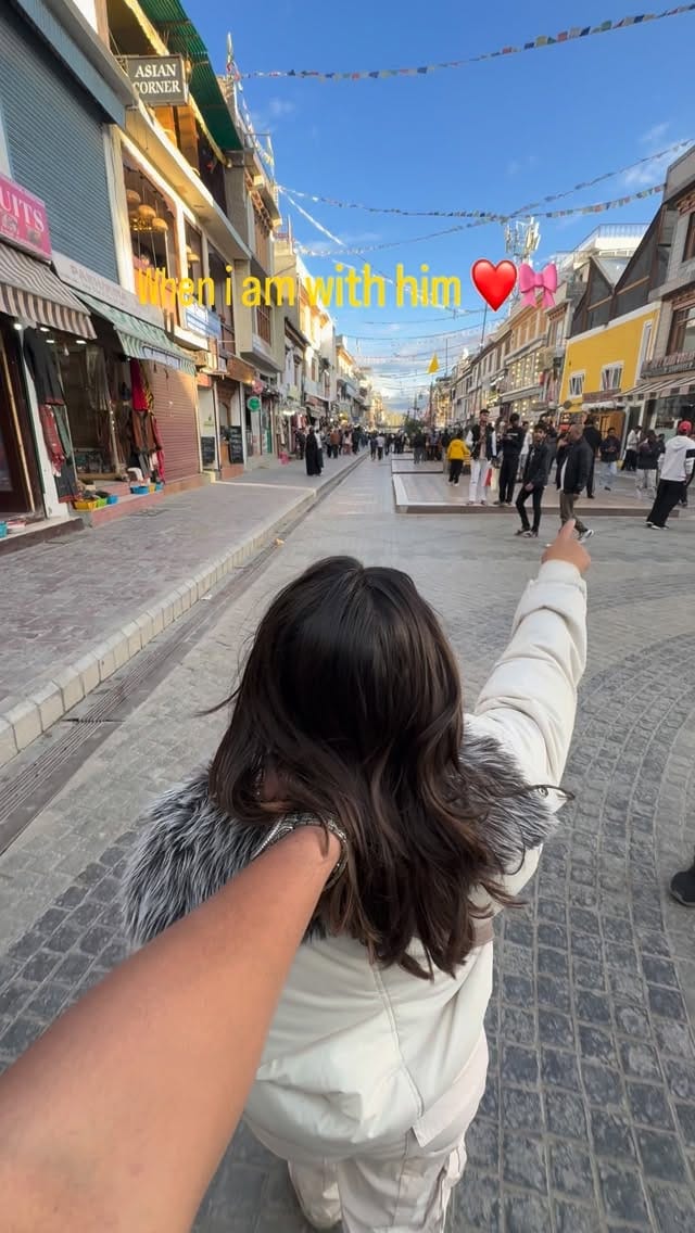 Post 4 by Shyamal Danej on Instagram (video)