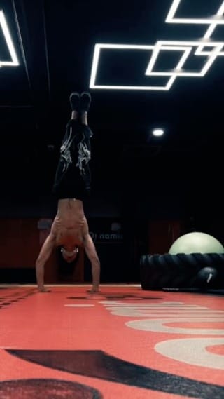 Post 6 by Asish Pàñìgràhì on Instagram (video)