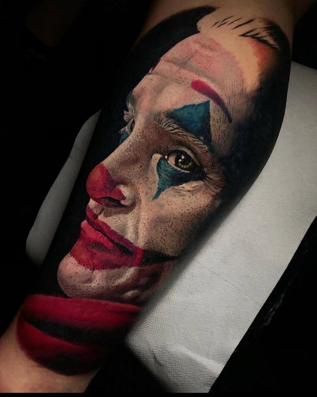 Post 10 by Tattoo_news (for FREE) on Instagram (carousel)
