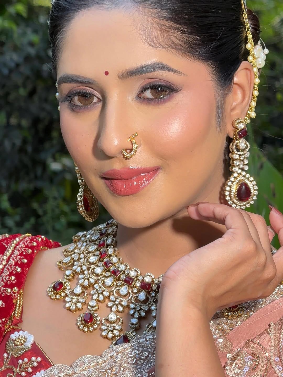 Post 4 by Kalyani Dharma | Pune Makeup-artist on Instagram (carousel)