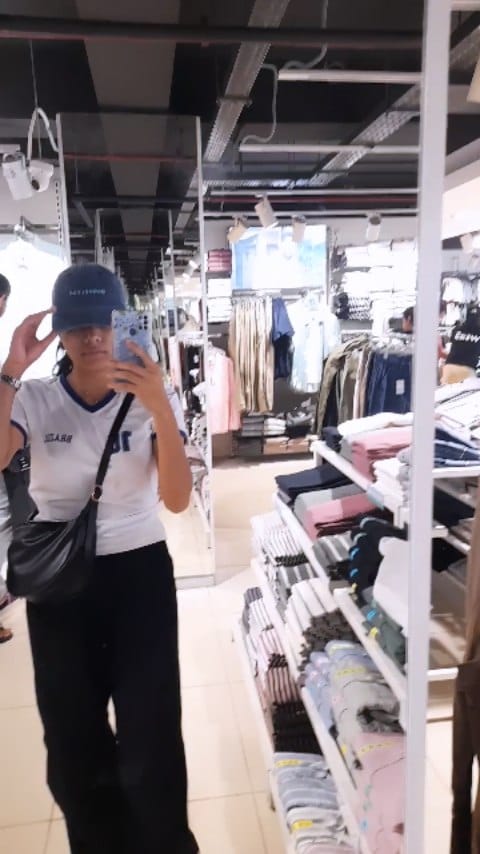 Post 8 by Imang K(Ďŕêâm) on Instagram (video)