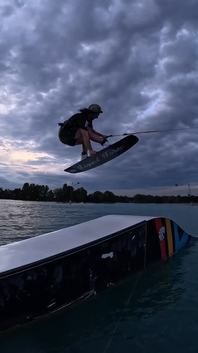 Post 2 by Andrea Colombo on Instagram (video)