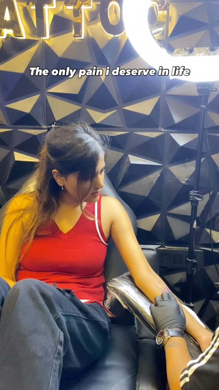 Post 3 by 𝗦𝗮𝗻𝘀𝗸𝗿𝗶𝘁𝗶 𝗦𝗶𝗻𝗴𝗵 on Instagram (video)