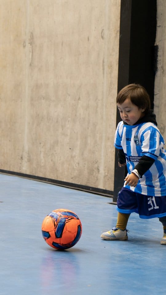Post 5 by FutsalDownChile on Instagram (video)