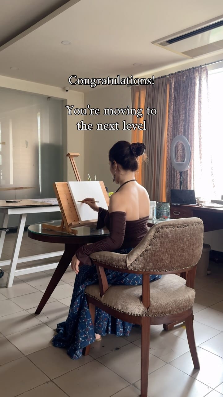 Post 6 by Artist Shreyaa Singh on Instagram (video)