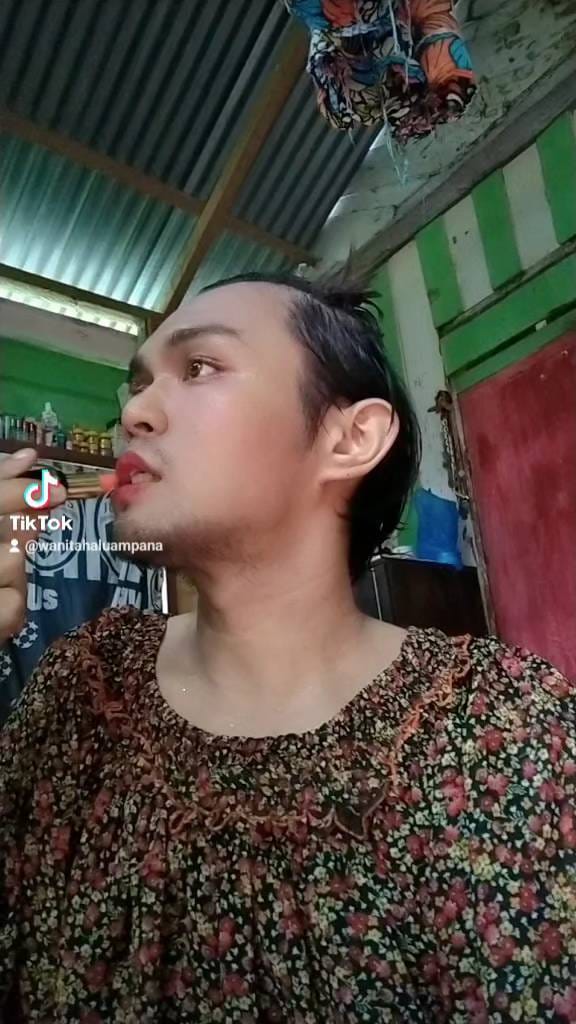 Post 9 by Nona Yuki Chatrinemulankunti on Instagram (video)