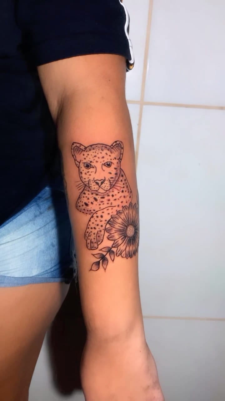 Post 10 by Mis tattoo on Instagram (video)