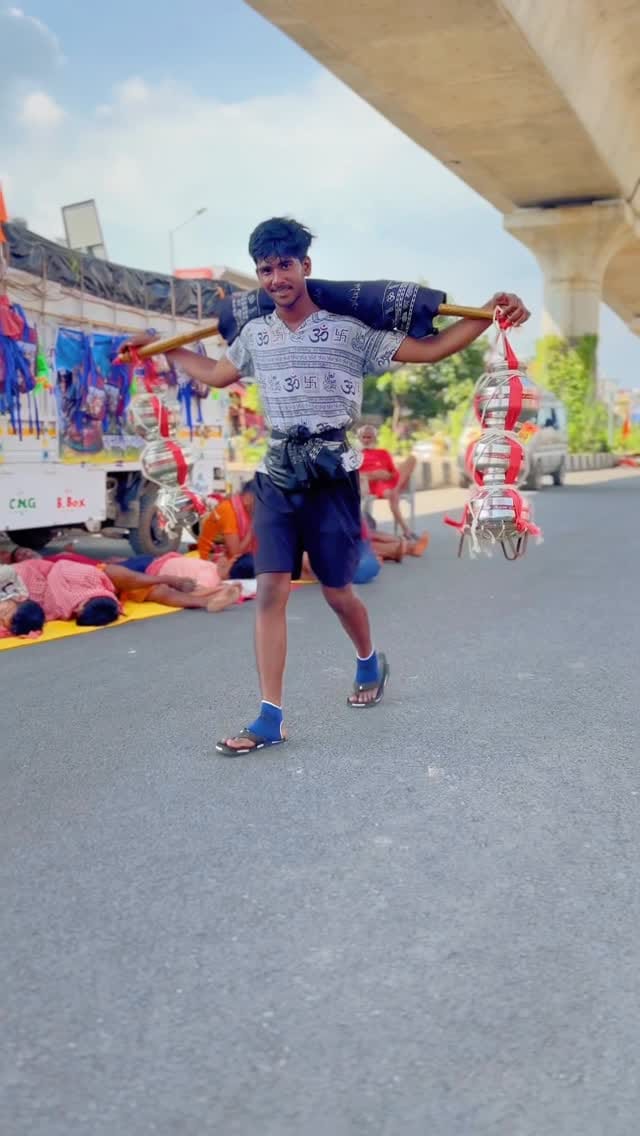 Post 10 by Dhruv Sharma on Instagram (video)