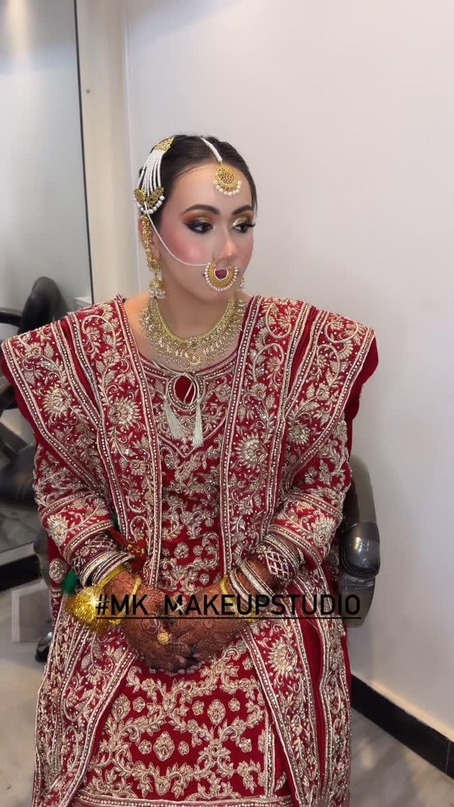 Post 1 by Maria khan on Instagram (video)