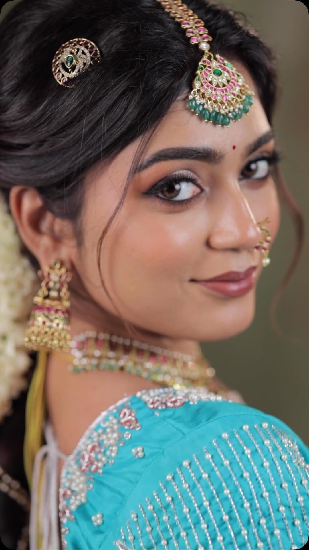 Post 3 by Pushpa Mua on Instagram (video)