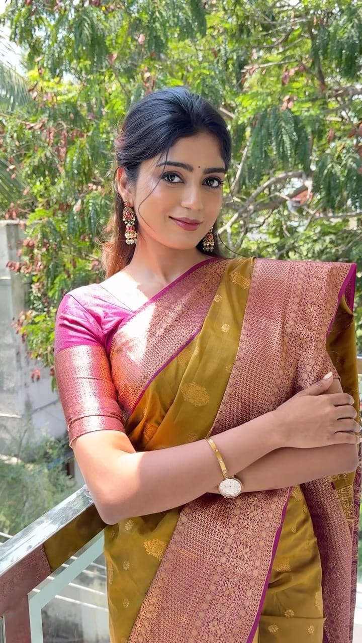 Post 2 by Pushpa Mua on Instagram (video)