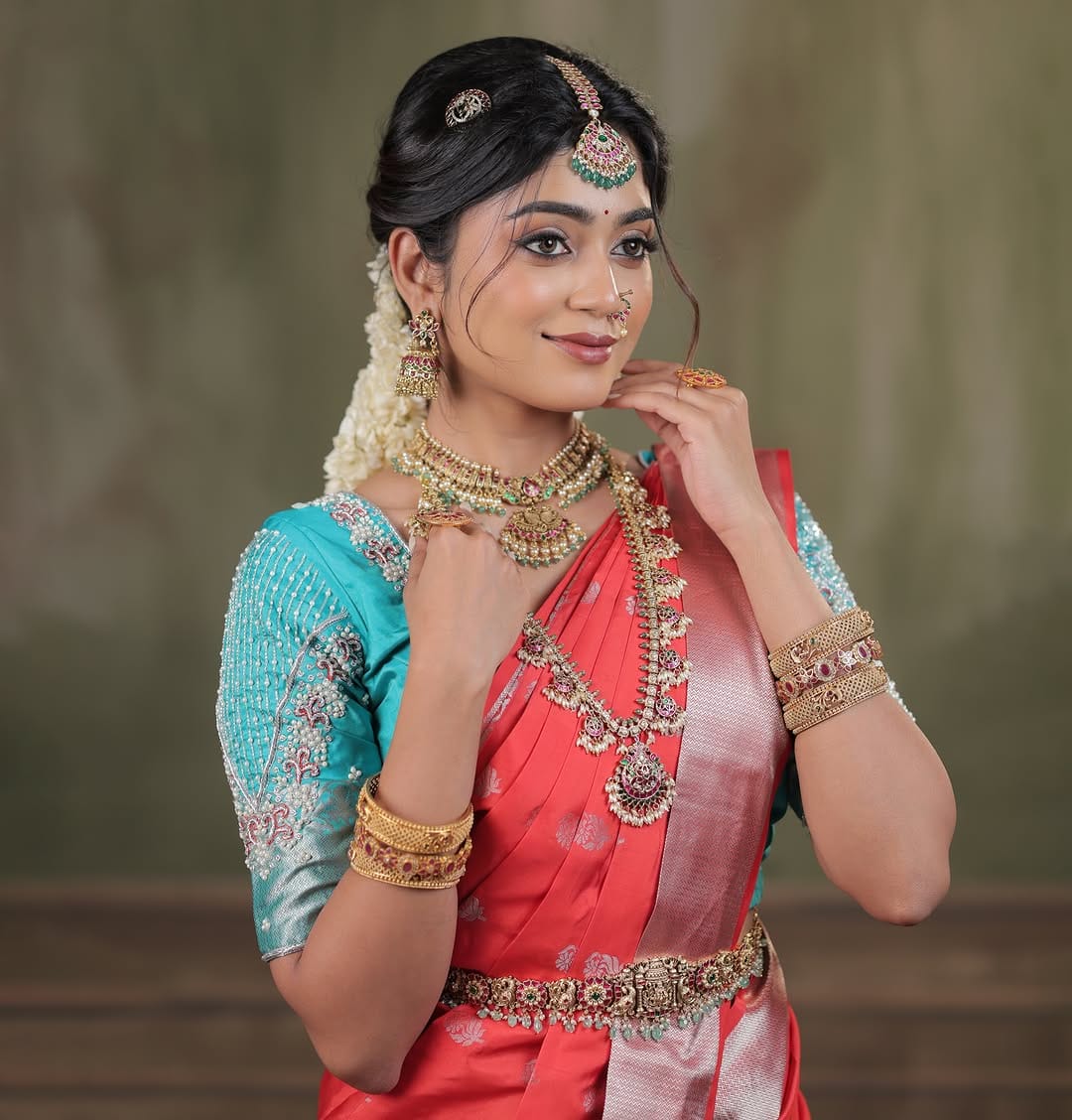 Post 6 by Pushpa Mua on Instagram (carousel)