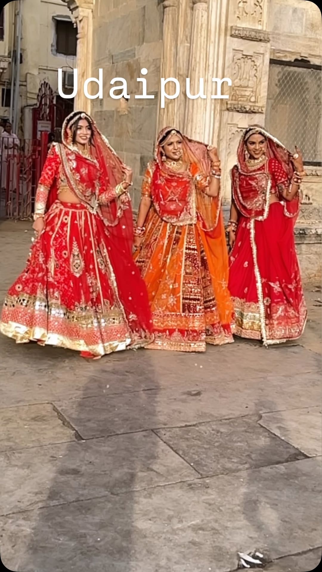 Post 3 by Ruchi Makeover Beauti Point &Academy on Instagram (video)