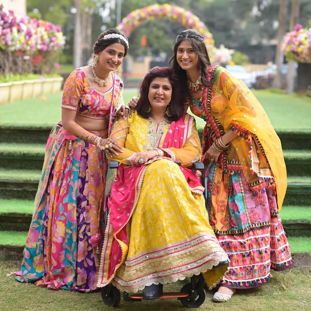 Post 2 by Jiya Chordiya | Bridal Mehendi Artist | Pune on Instagram (carousel)
