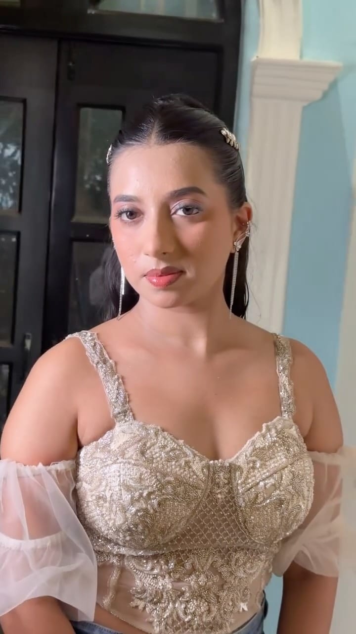 Post 3 by Prasanna 𝐆𝐚𝐢𝐤𝐚𝐫 on Instagram (video)