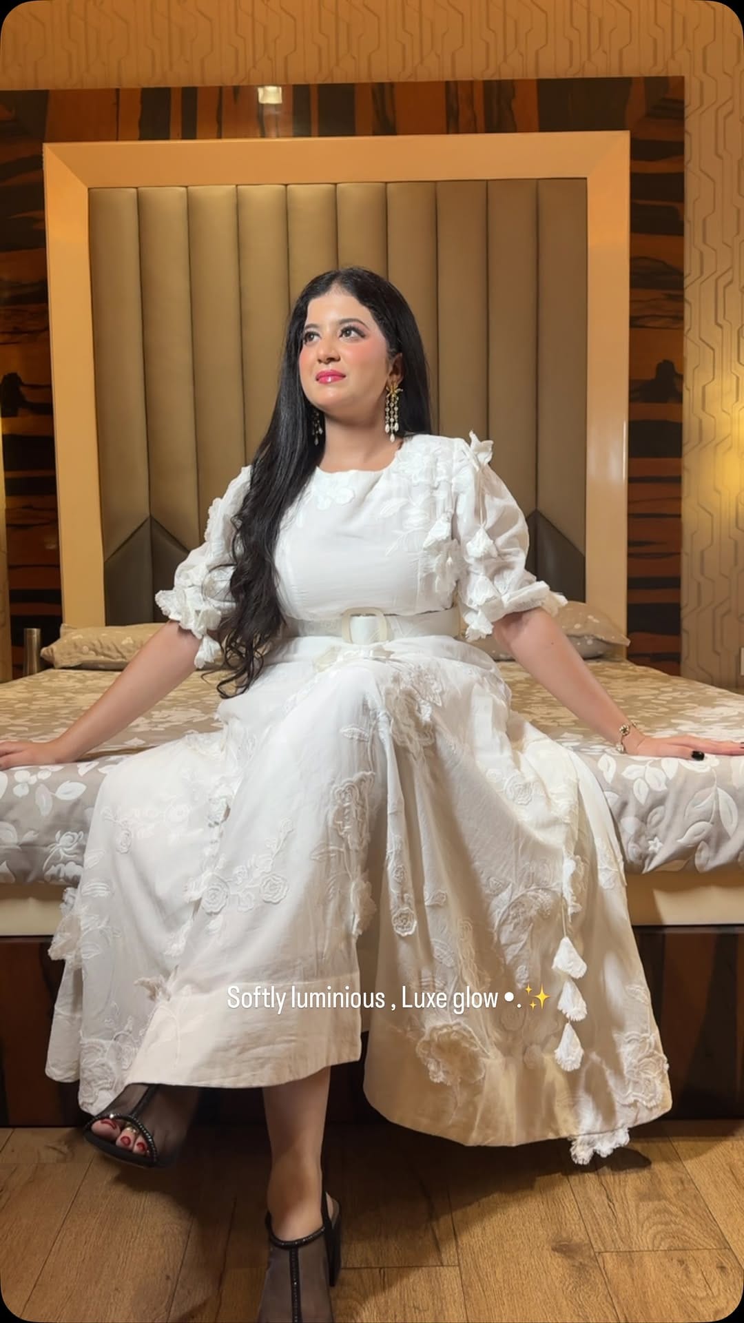 Post 6 by Prasanna 𝐆𝐚𝐢𝐤𝐚𝐫 on Instagram (video)