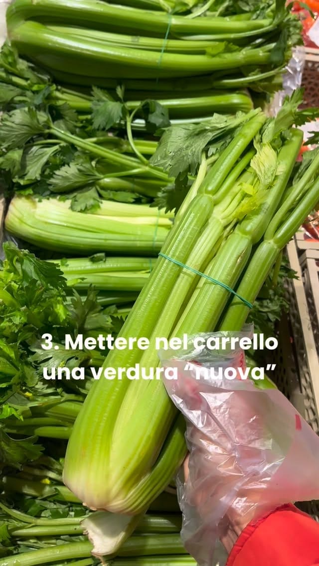 Post 5 by Dott.ssa Carolina Acquaviva on Instagram (video)