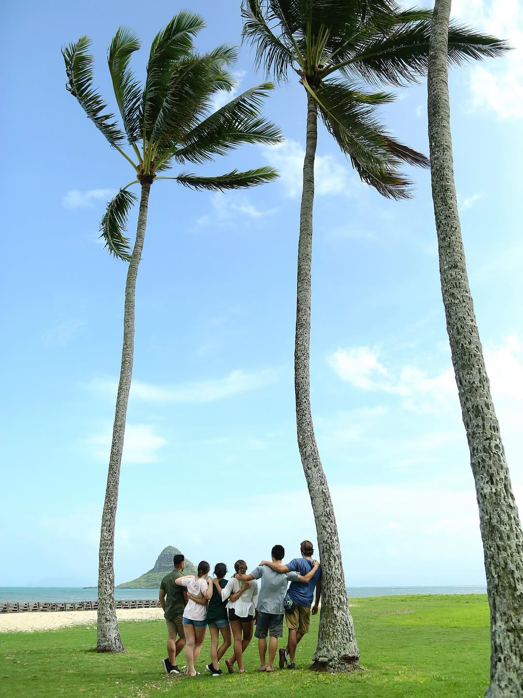 Post 2 by UH Mānoa Admissions on Instagram (image)