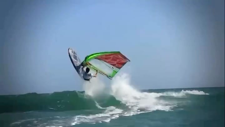 Post 4 by Douglas Cheo Diaz on Instagram (video)
