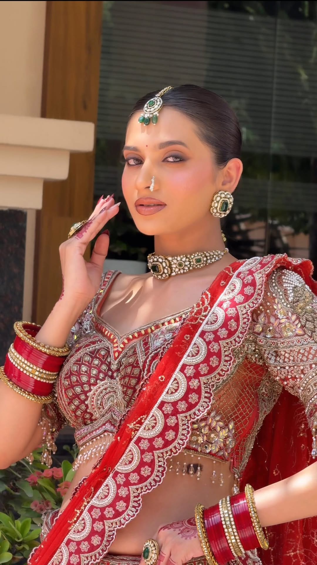 Post 7 by Gunjita Dewat || Ajmer,Pushkar,Jaipur Bridal makeup artist on Instagram (video)