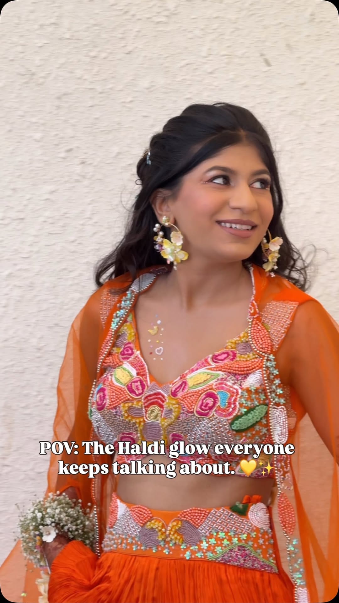 Post 3 by Gunjita Dewat || Ajmer,Pushkar,Jaipur Bridal makeup artist on Instagram (video)