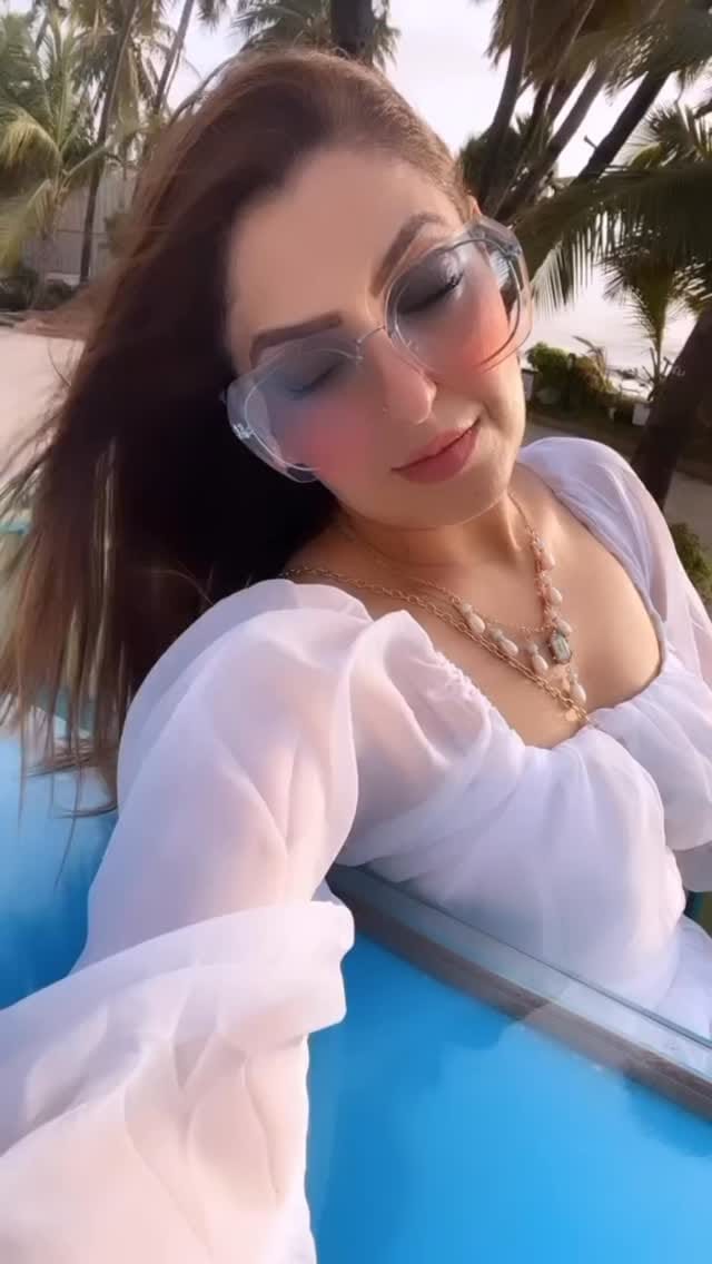 Post 2 by Seema Kapoor Mehta🖤🧿 on Instagram (video)