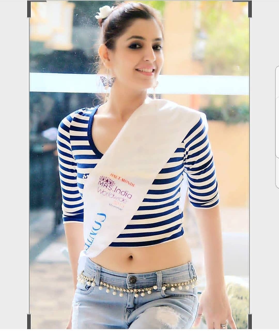 Post 10 by Seema Kapoor Mehta🖤🧿 on Instagram (image)