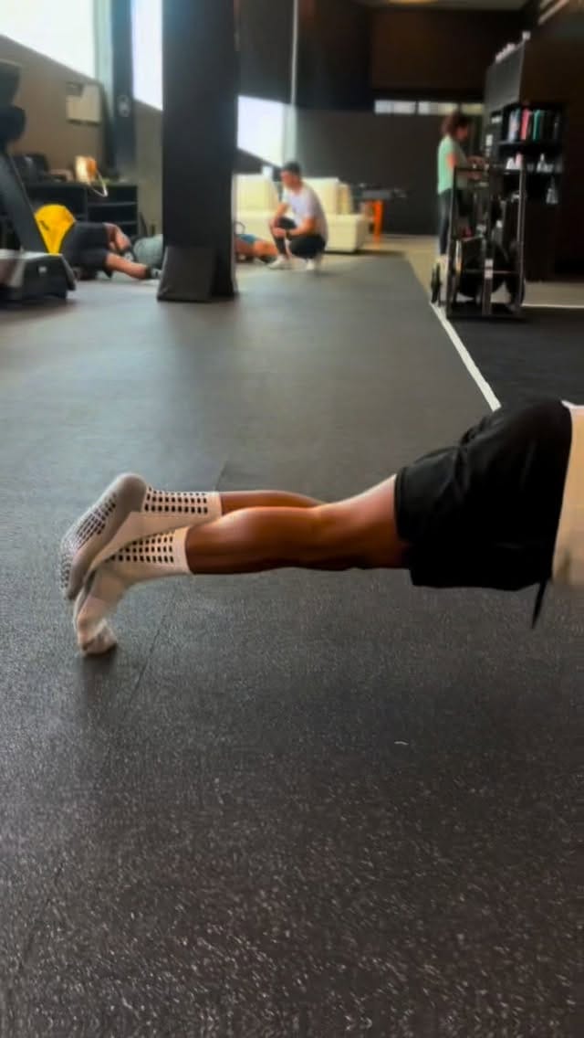 Post 3 by @boboh8916 on Instagram (video)