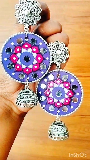 Post 5 by Athira Sasi | Mandala Artist on Instagram (video)