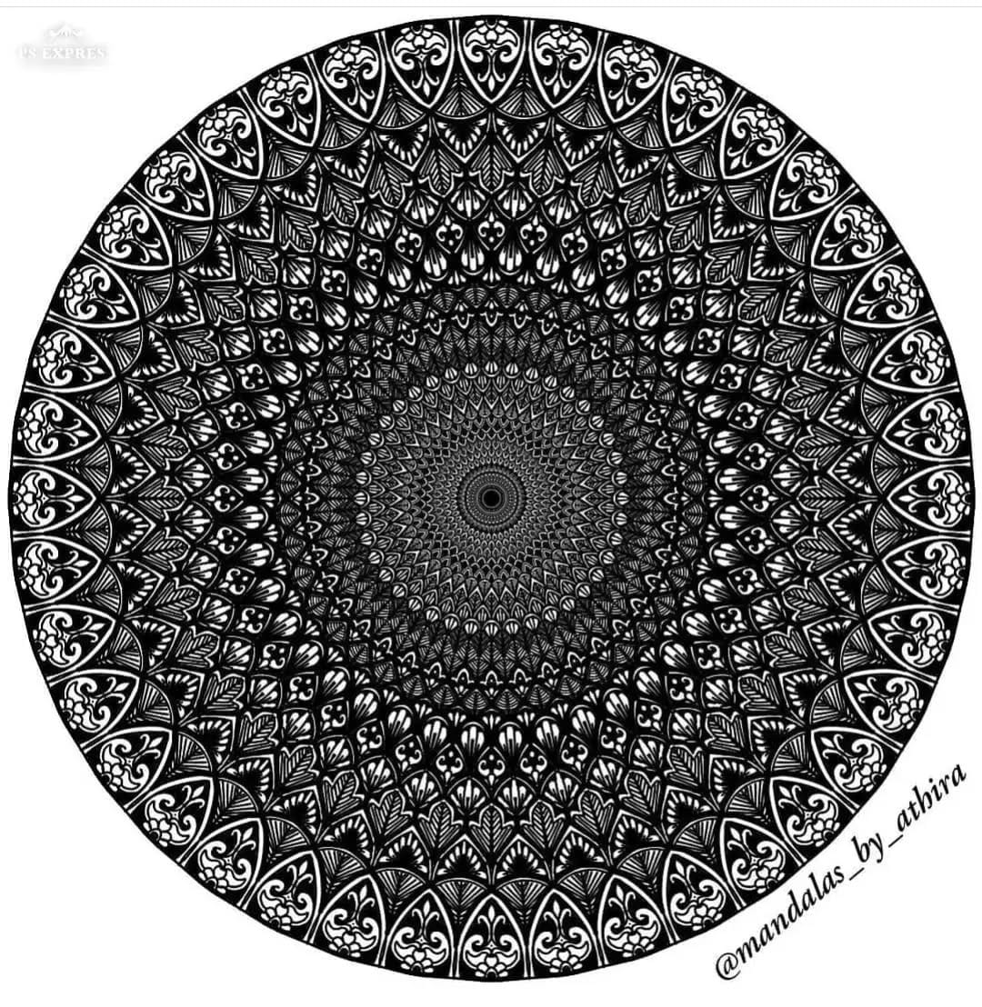 Post 3 by Athira Sasi | Mandala Artist on Instagram (image)