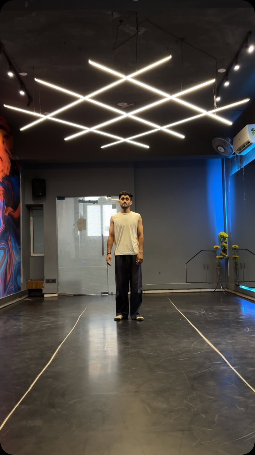 Post 4 by Bicky Yadav🐒 on Instagram (video)