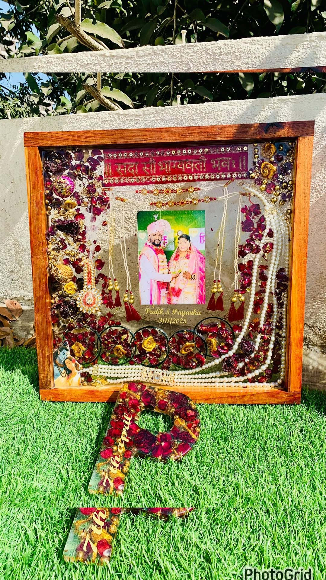 Post 3 by Ar.Vrishaali Yadav |Resin & Mural artist | on Instagram (video)